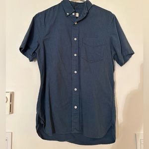 Club Monaco men’s short sleeve button up shirt, size small